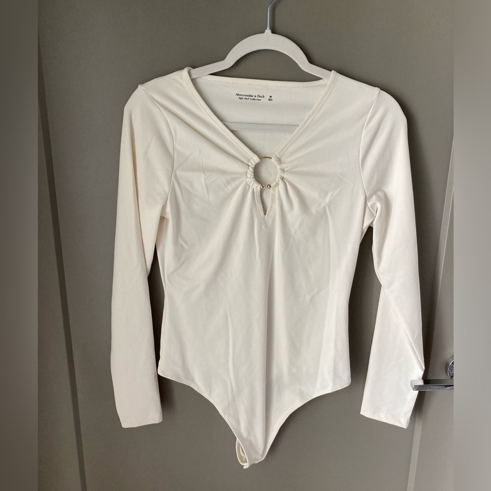 Abercrombie & Fitch Cream Long-Sleeve Ring-Front Bodysuit